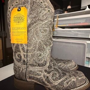 Corral Brown and Tan Western Boots